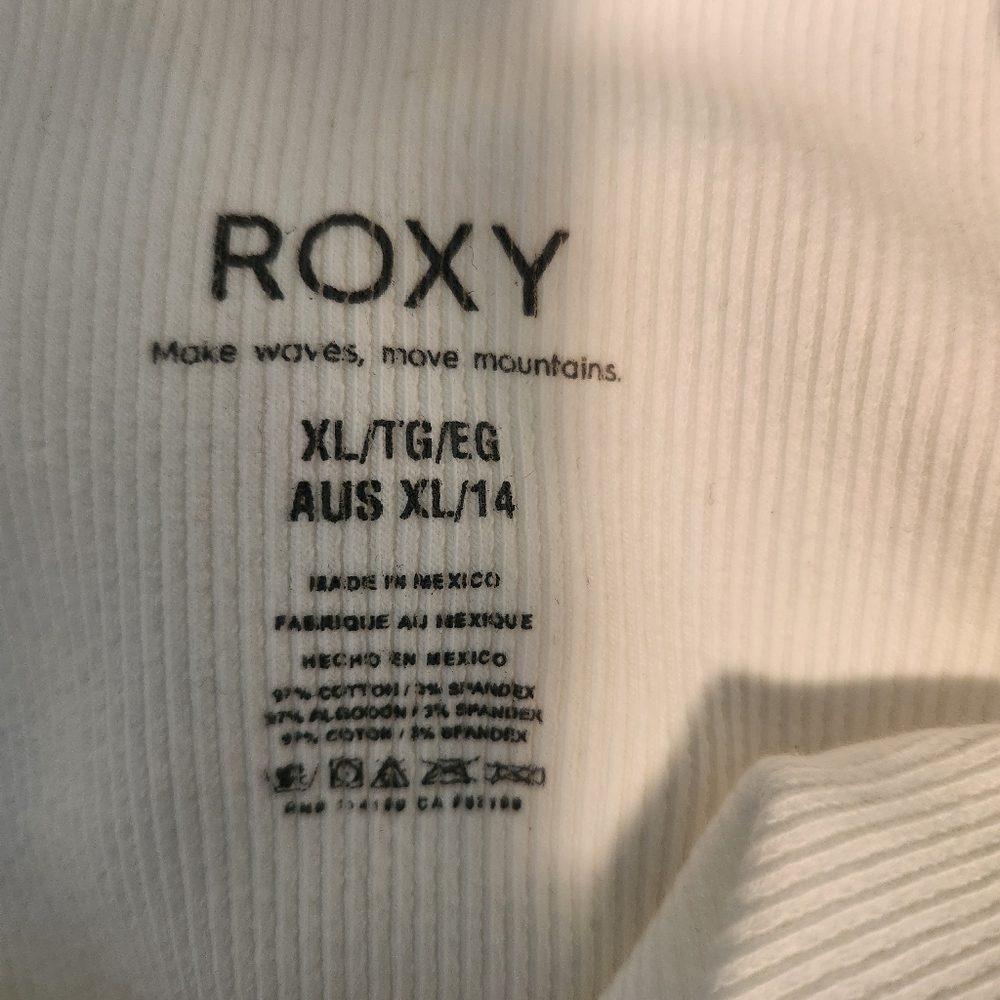 ROXY RiBbed Crop Tank - Picture 4 of 4